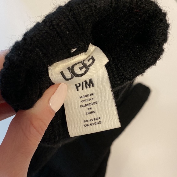 UGG Black Knit & Leather Tech Gloves - Picture 4 of 8